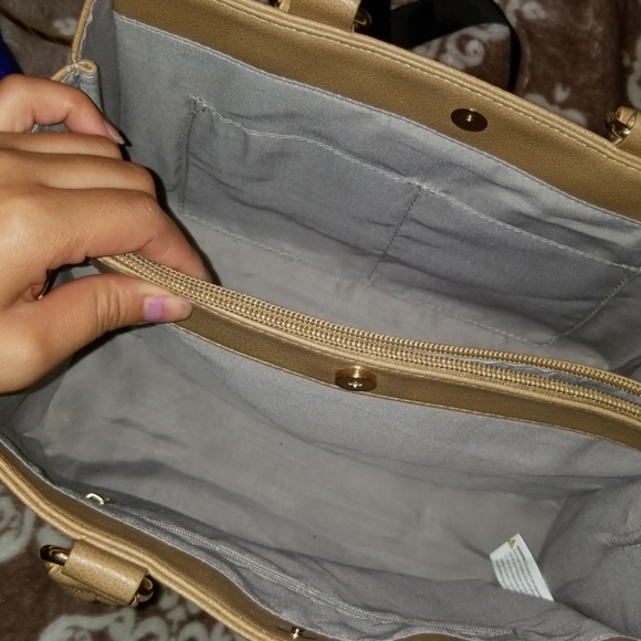 Purse - Picture 3 of 3